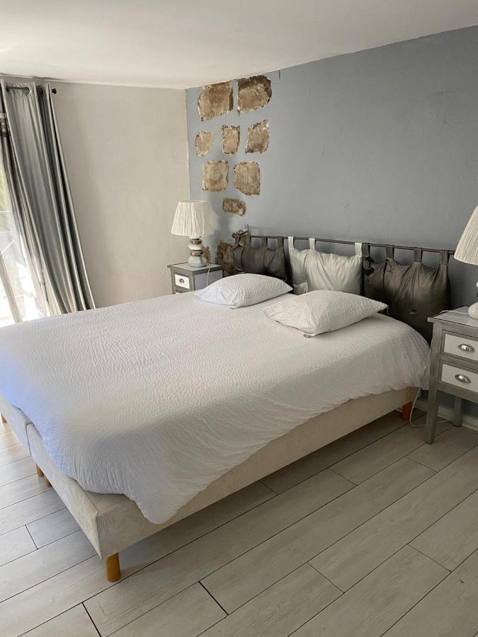 Le Moulin De Pommeuse Bed & Breakfast Exterior foto