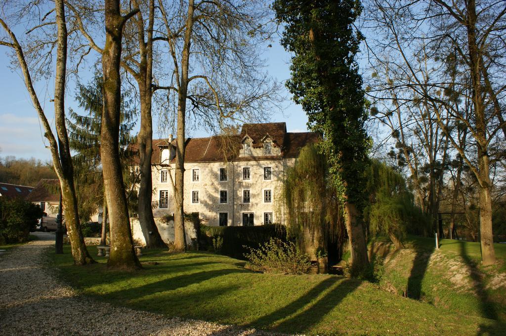 Le Moulin De Pommeuse Bed & Breakfast Exterior foto