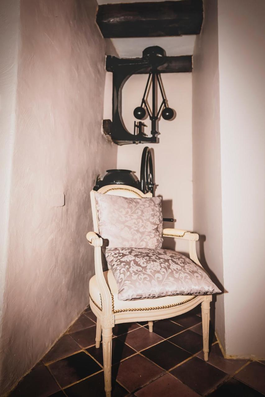 Le Moulin De Pommeuse Bed & Breakfast Exterior foto